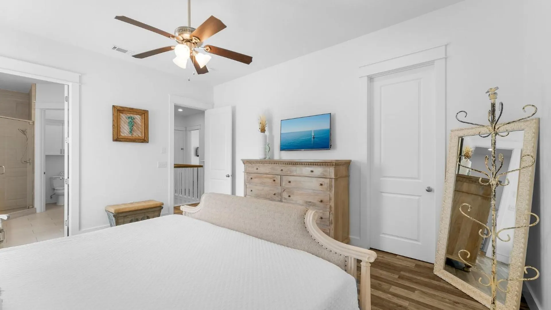 Shore Beats Work With Woodland Setting Destin Holiday home