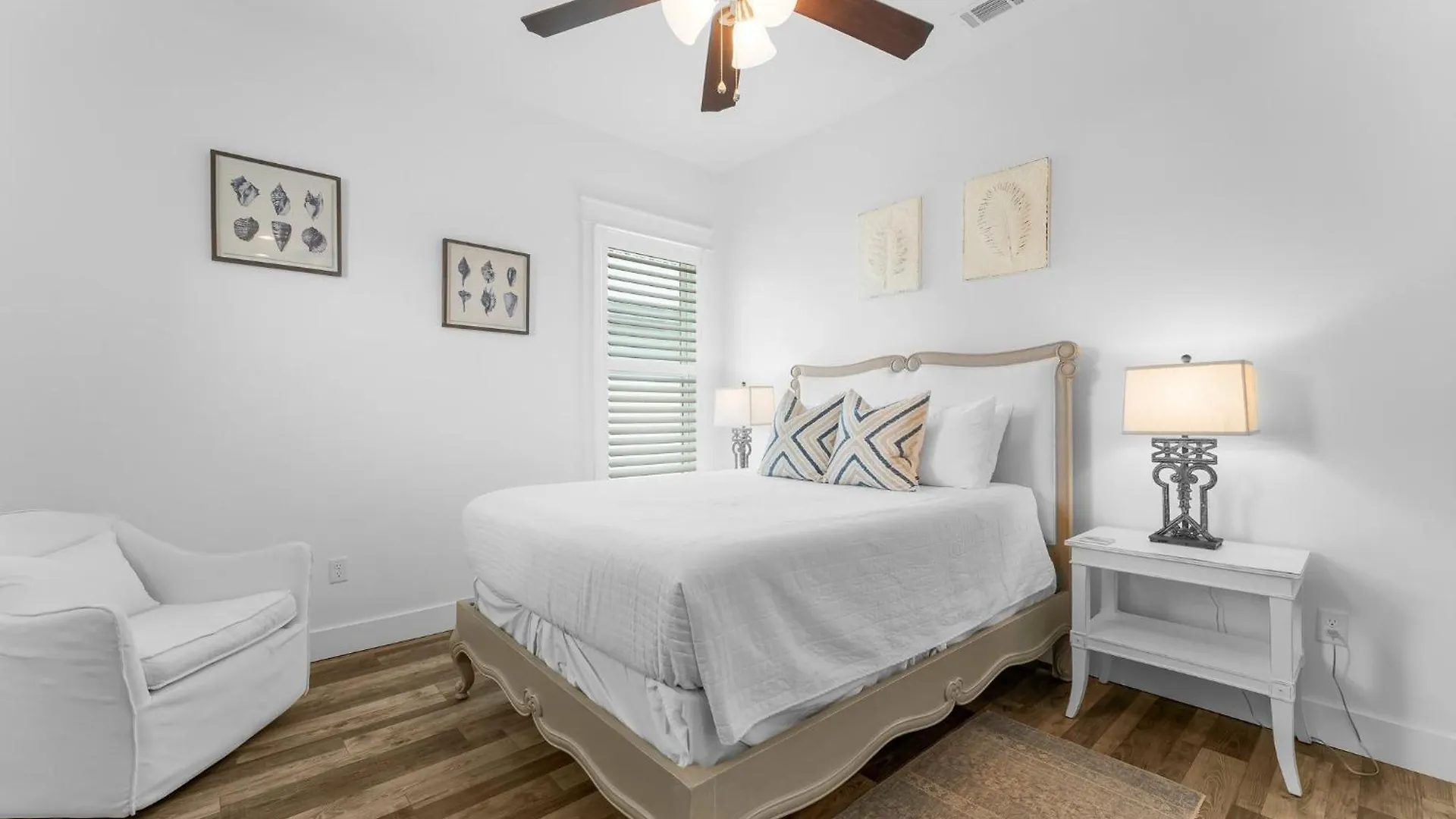 Shore Beats Work With Woodland Setting Destin Holiday home