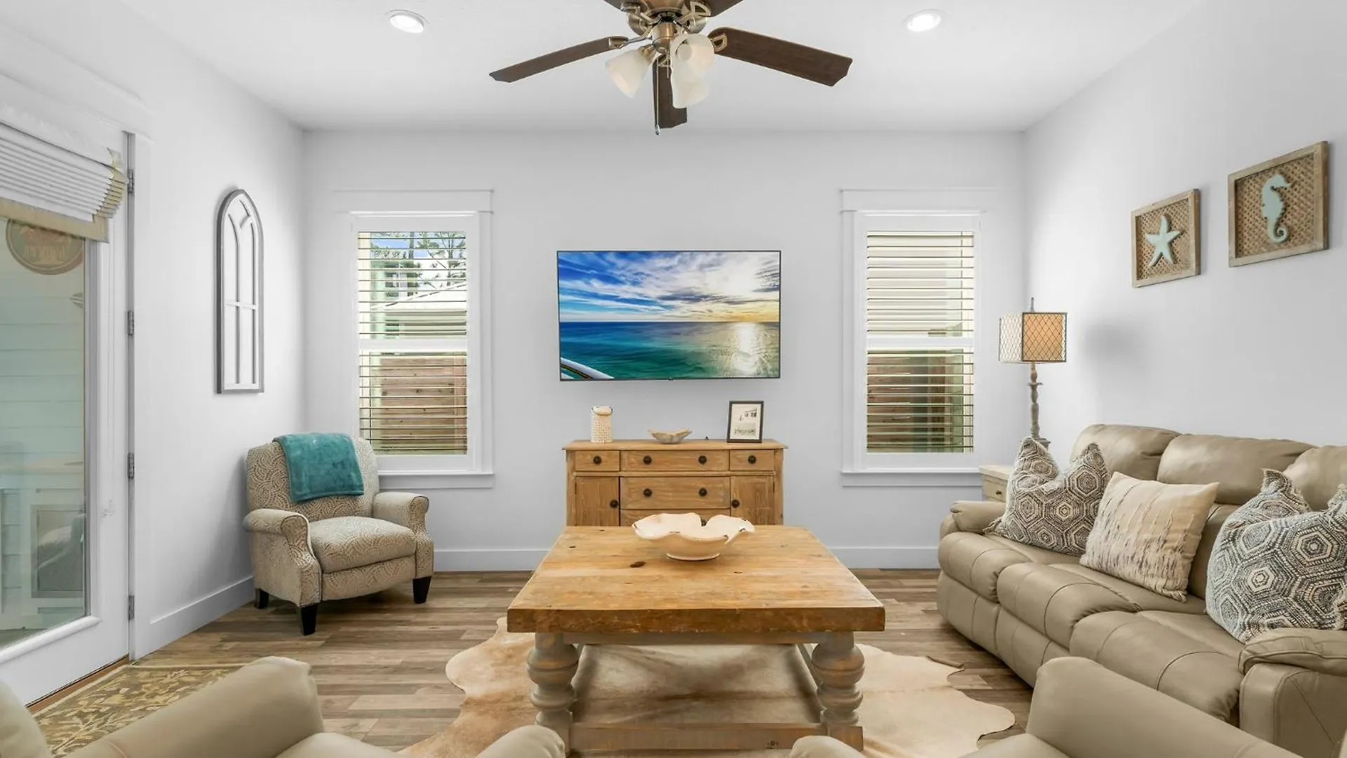 Shore Beats Work With Woodland Setting Destin Holiday home